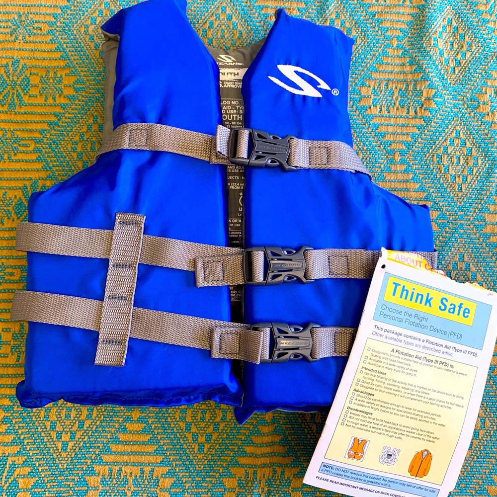 STEARNS Youth Boating Vest (50-90 lbs.)